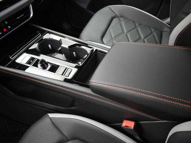 New 2026 Volkswagen Atlas Peak Edition image 16