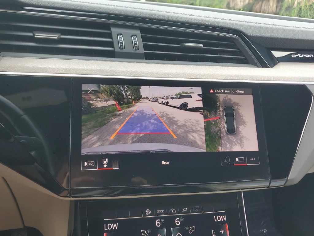 Certified 2024 Audi Q8 e-tron Premium Plus AWD/4WD image 27