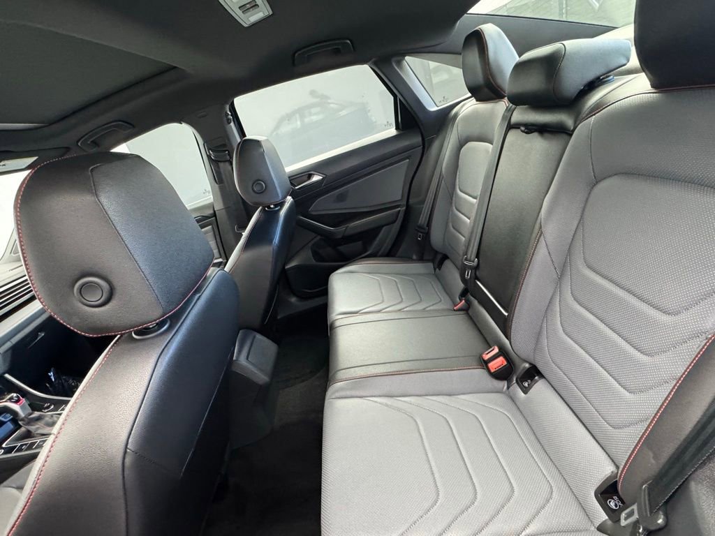 Used 2025 Volkswagen Jetta GLI Autobahn w/ GLI Black Package image 10
