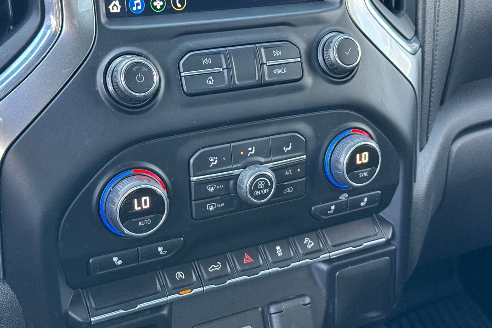 Used 2020 Chevrolet Silverado 1500 RST image 30