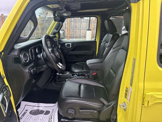 Used 2022 Jeep Wrangler Unlimited Sahara AWD/4WD image 19