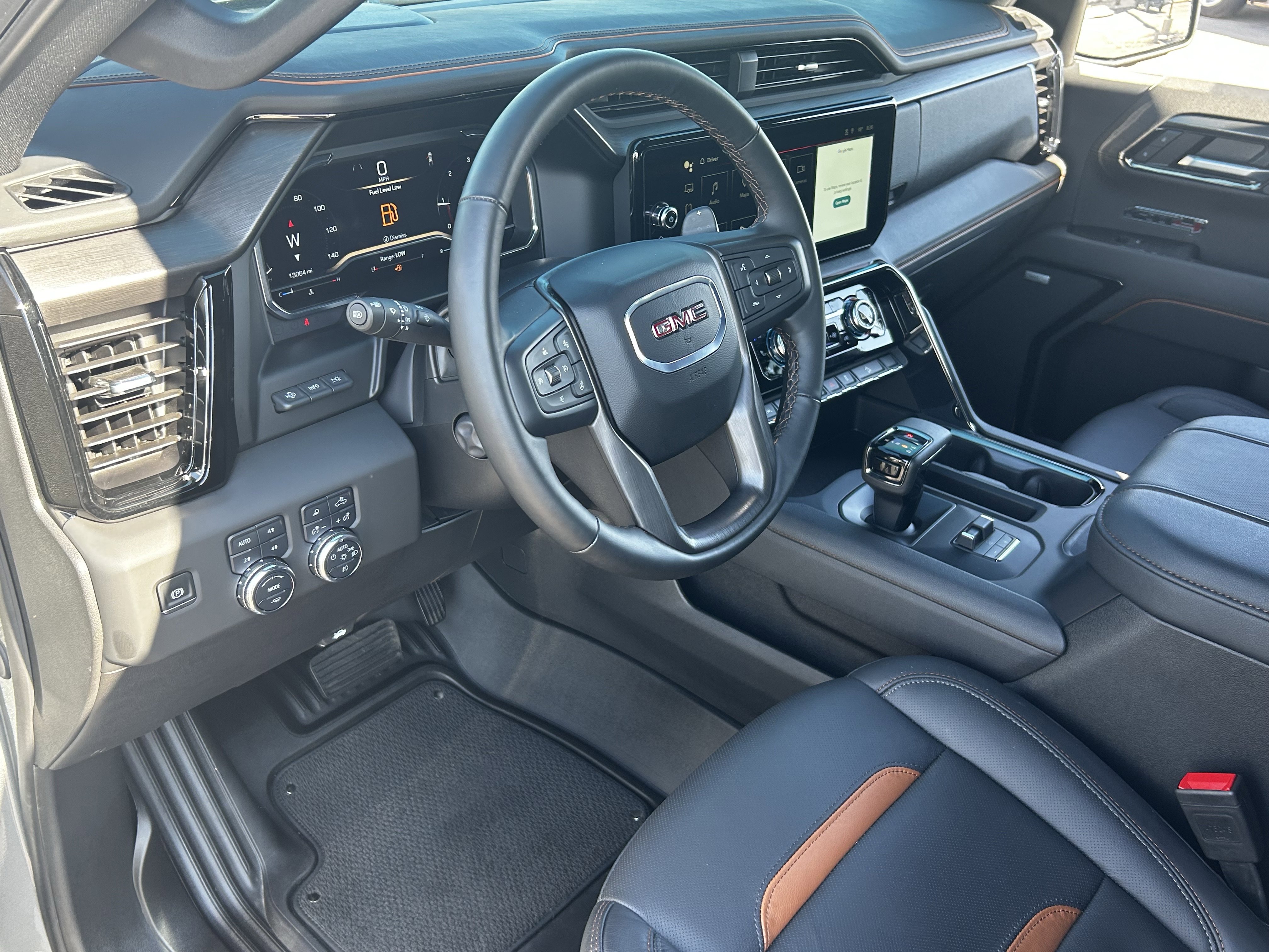 Used 2025 GMC Sierra 1500 AT4 w/ AT4 Premium Package image 17