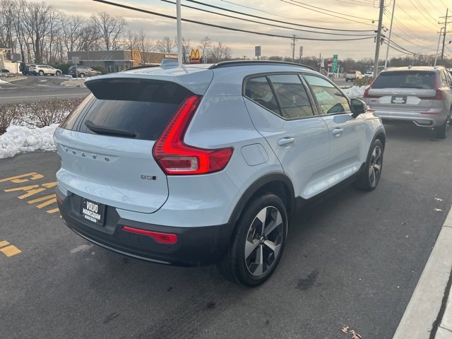 Certified 2025 Volvo XC40 B5 Plus image 5