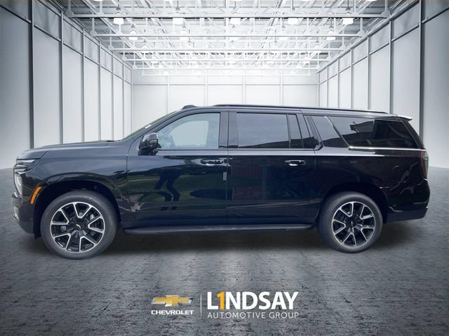 New 2026 Chevrolet Suburban RST w/ RST Capability Package AWD/4WD image 5
