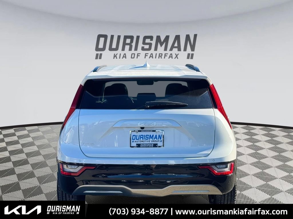 Used 2023 Kia Niro Wave w/ Wave Preserve Package image 4