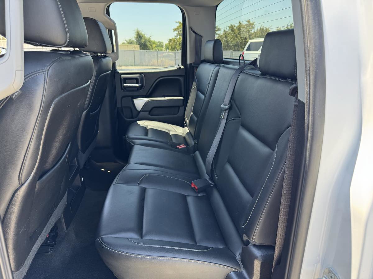 Used 2015 Chevrolet Silverado 1500 LT w/ Custom Sport Edition image 23