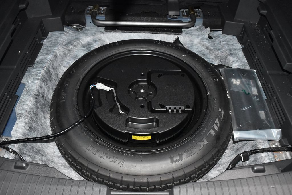 Used 2023 Nissan Rogue SV FWD image 30