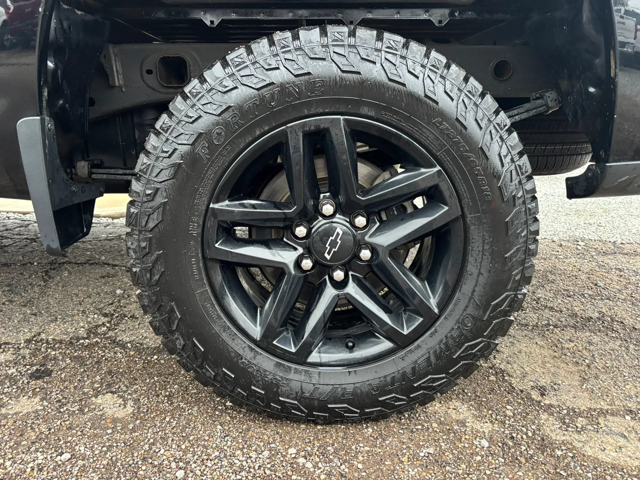 Used 2020 Chevrolet Silverado 1500 Custom Trail Boss w/ Custom Convenience Package AWD/4WD image 2