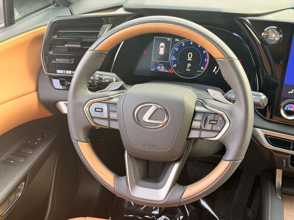 Used 2024 Lexus RX 350 Premium w/ Accessory Package (Z1) AWD/4WD image 20