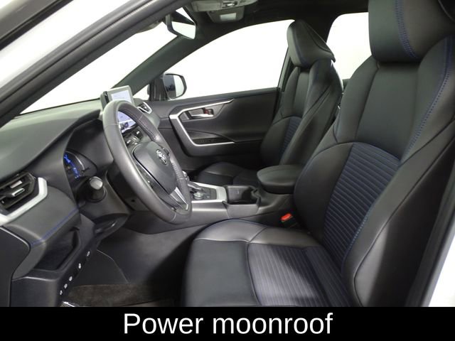 Used 2024 Toyota RAV4 XSE image 11