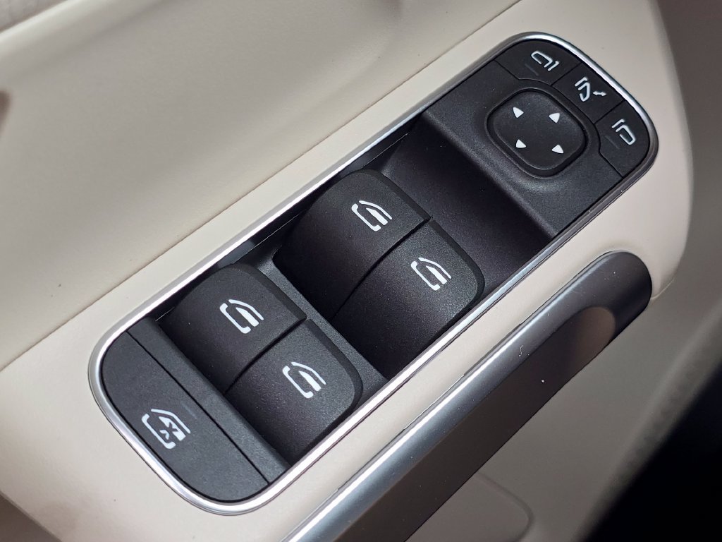 New 2026 Mercedes-Benz GLB 250 4MATIC image 27