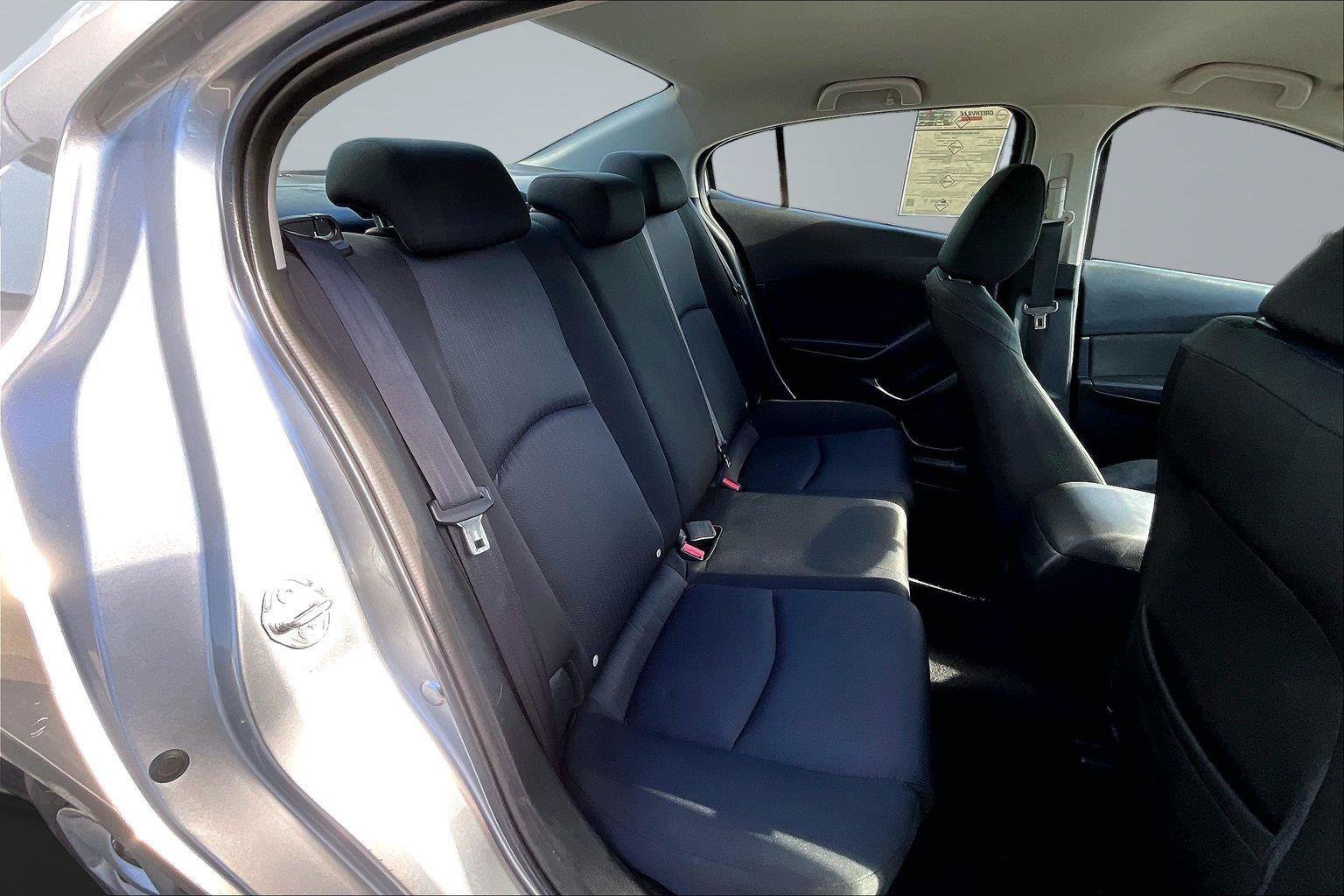 Used 2015 MAZDA MAZDA3 i Sport FWD image 26