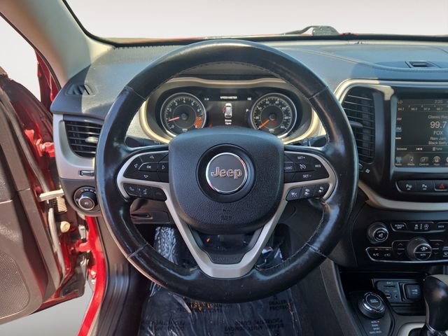 Used 2015 Jeep Cherokee Limited w/ Technology Group AWD/4WD image 12