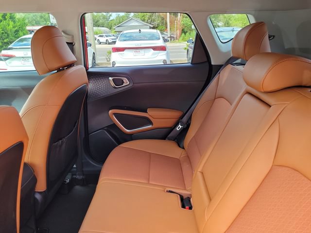 Used 2025 Kia Soul EX FWD image 13
