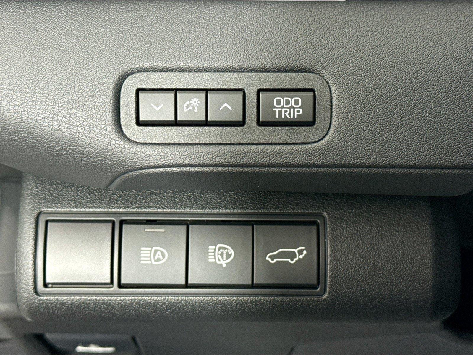 New 2026 Toyota bZ FWD image 18
