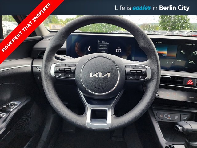 New 2025 Kia K5 LXS image 23