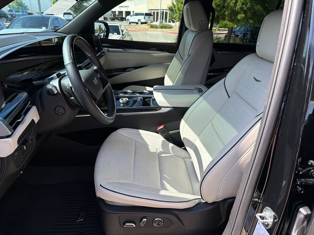 Certified 2025 Cadillac Escalade Sport w/ LPO, ONYX Package RWD image 23