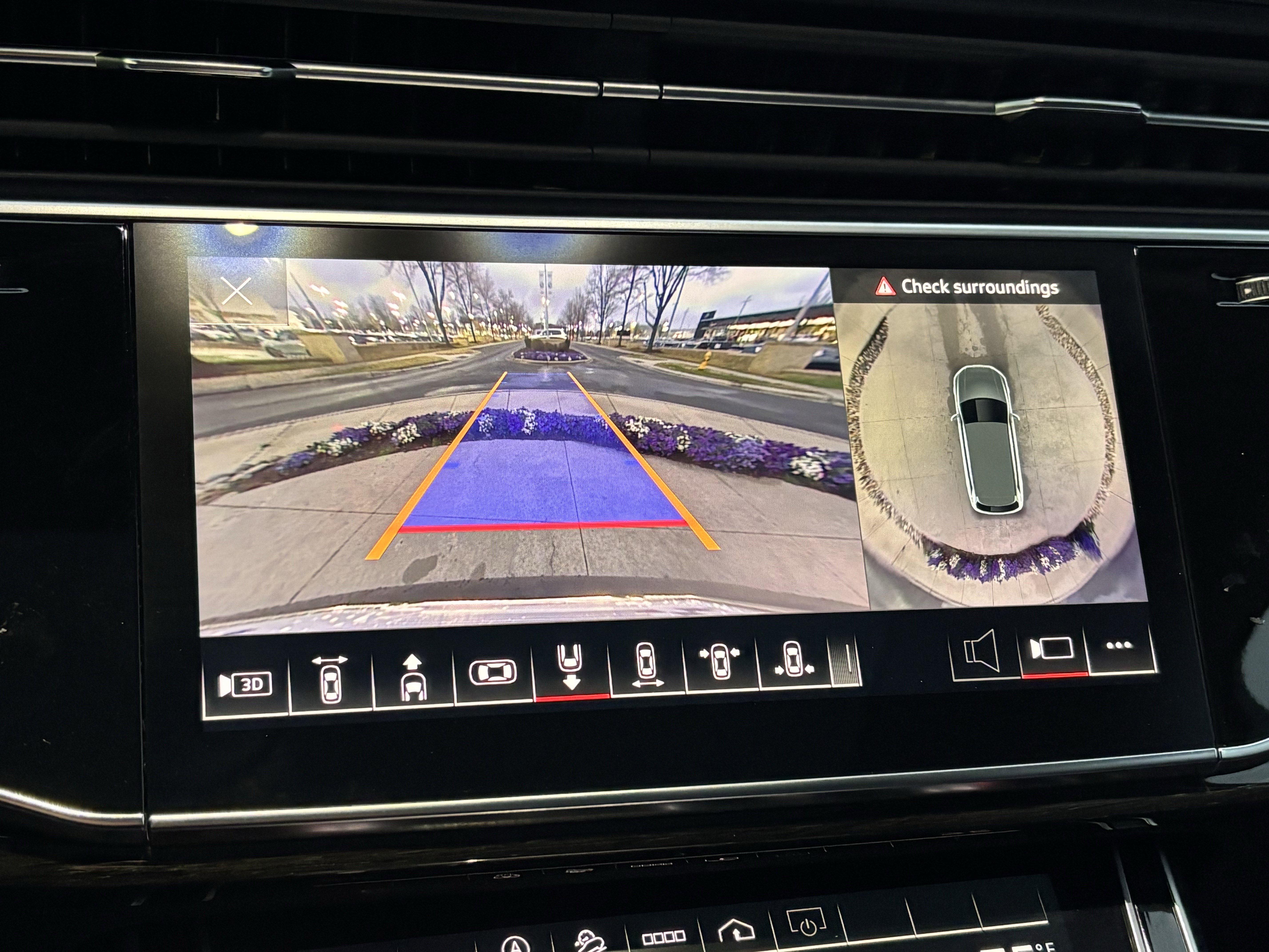 Used 2023 Audi Q7 3.0T Premium w/ Convenience Package image 25