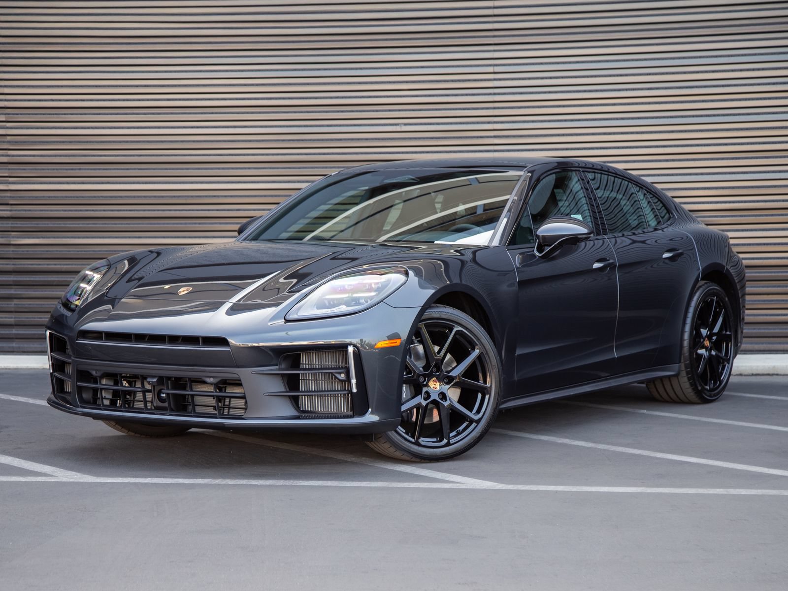 New 2026 Porsche Panamera 4 AWD/4WD image 1