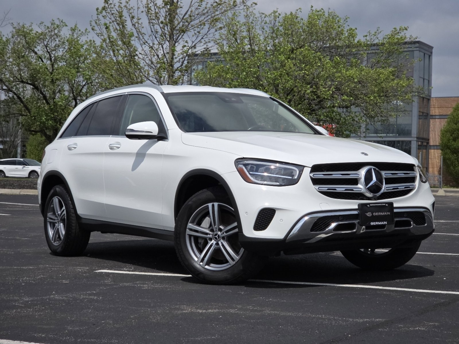 Used 2022 Mercedes-Benz GLC 300 4MATIC image 2