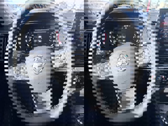 New 2026 Nissan Pathfinder Platinum image 13