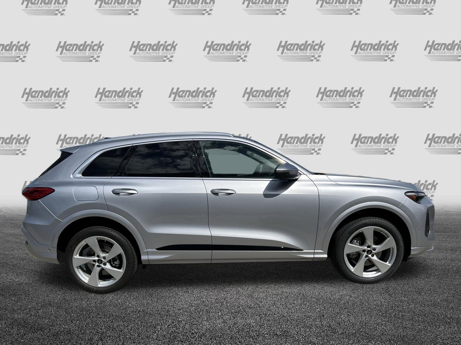 Certified 2025 Audi Q5 Premium Plus w/ Premium Plus image 10