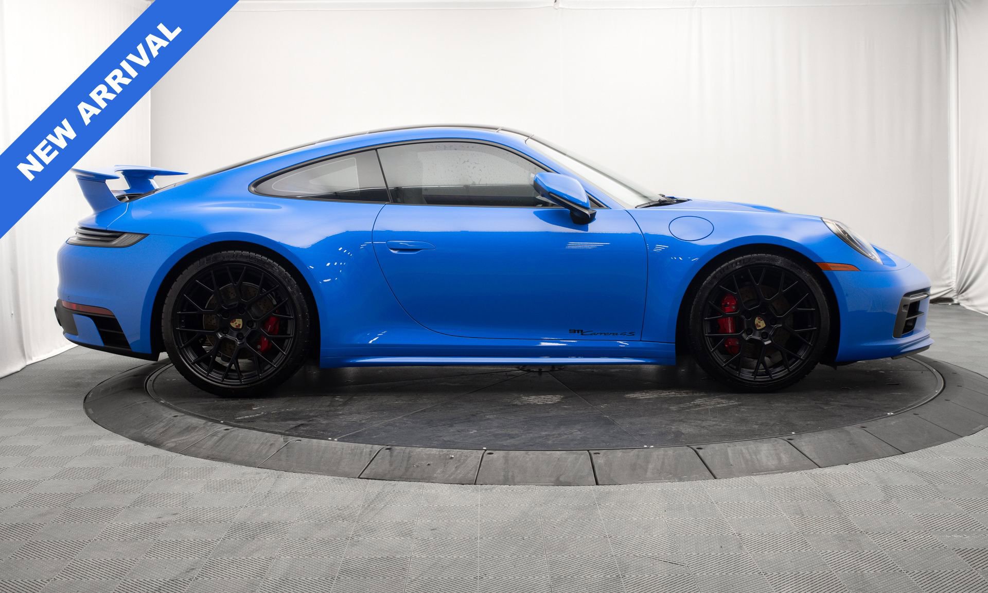 Used 2024 Porsche 911 Carrera S image 2