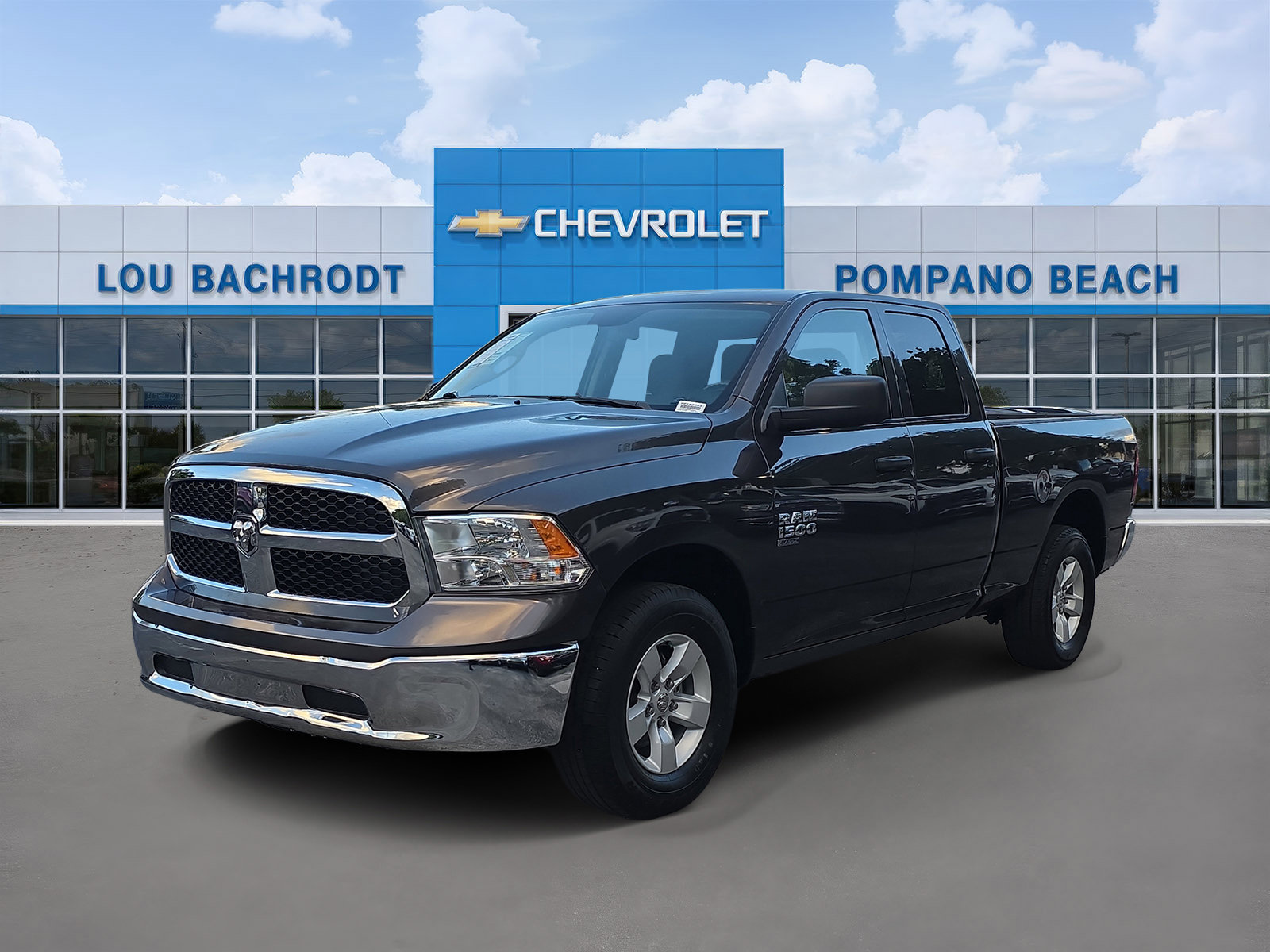 Used 2024 RAM 1500 Classic SLT AWD/4WD image 3
