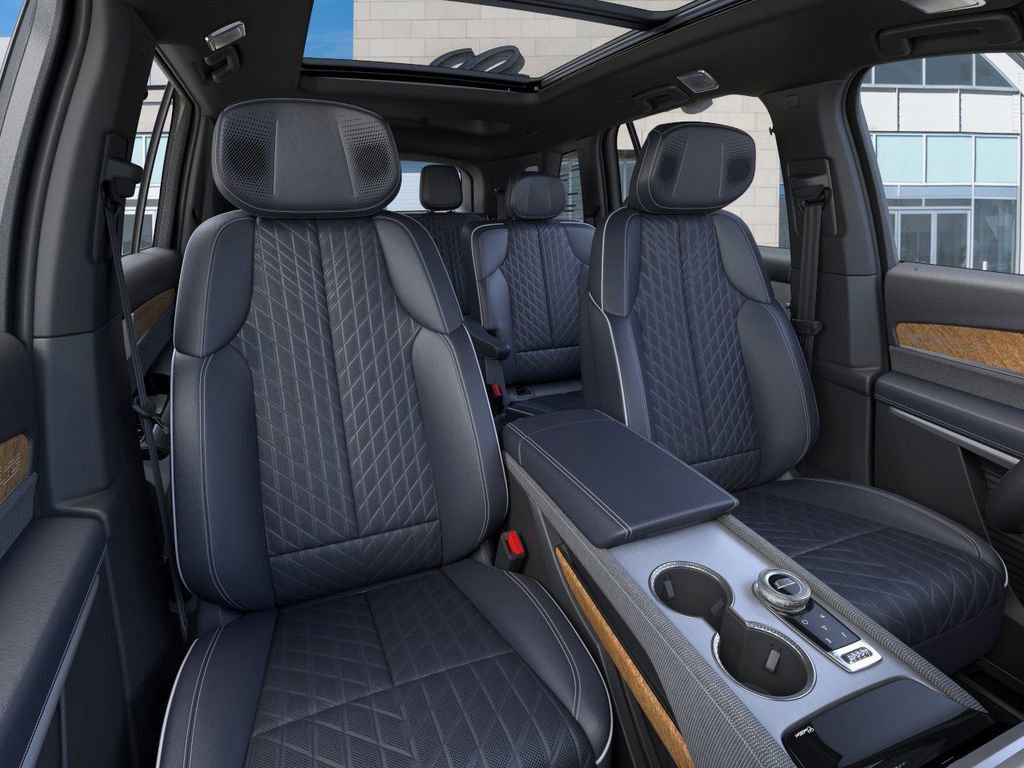 New 2026 Cadillac Vistiq Premium Luxury w/ LPO, Floor Liner Package AWD/4WD image 16