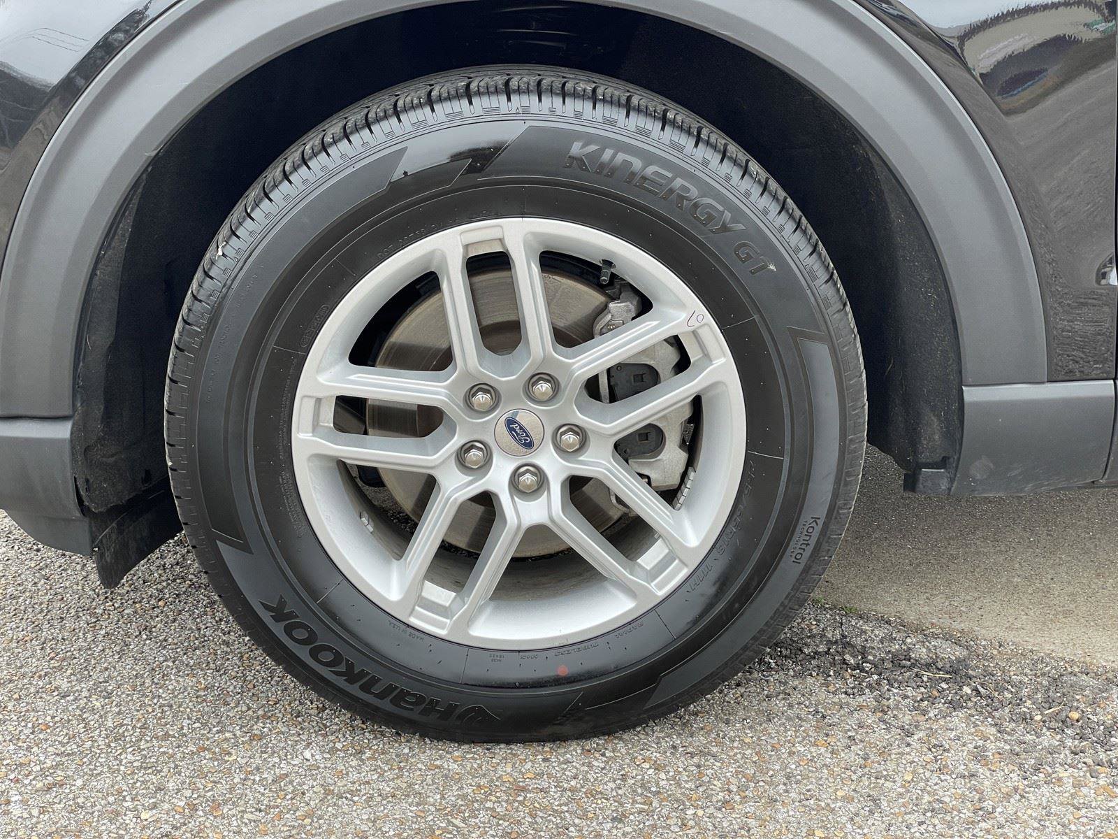 Used 2025 Ford Explorer Active image 49