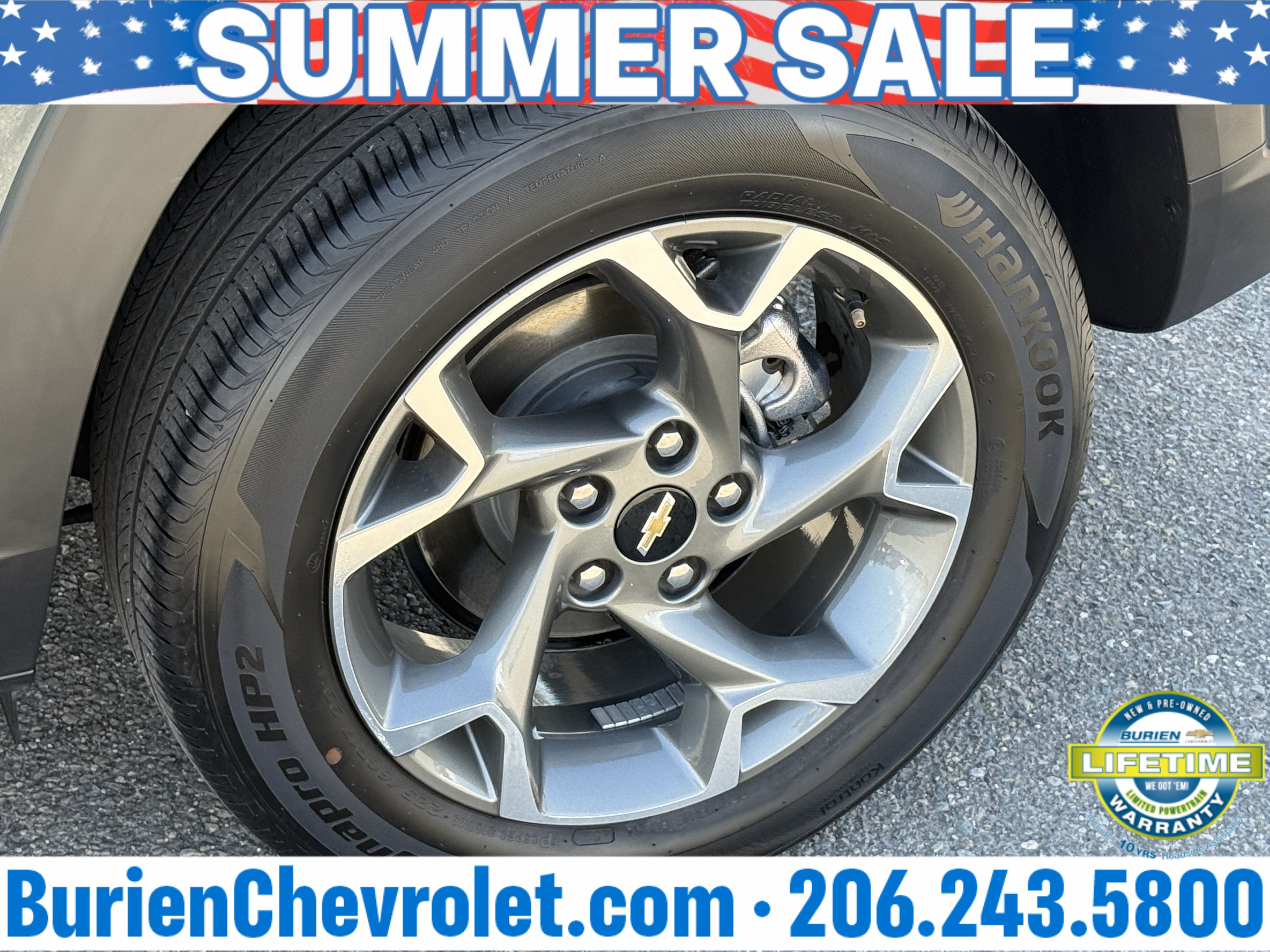 Used 2025 Chevrolet Trax LT FWD image 29