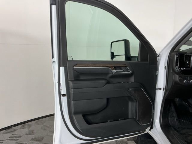 Used 2024 GMC Sierra 3500 SLE w/ SLE Convenience Package AWD/4WD image 13