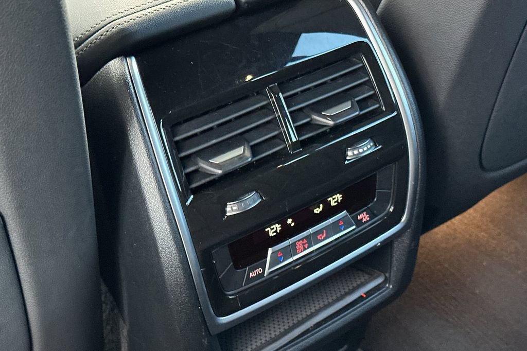 Used 2024 BMW X5 sDrive40i w/ M Sport Package image 13