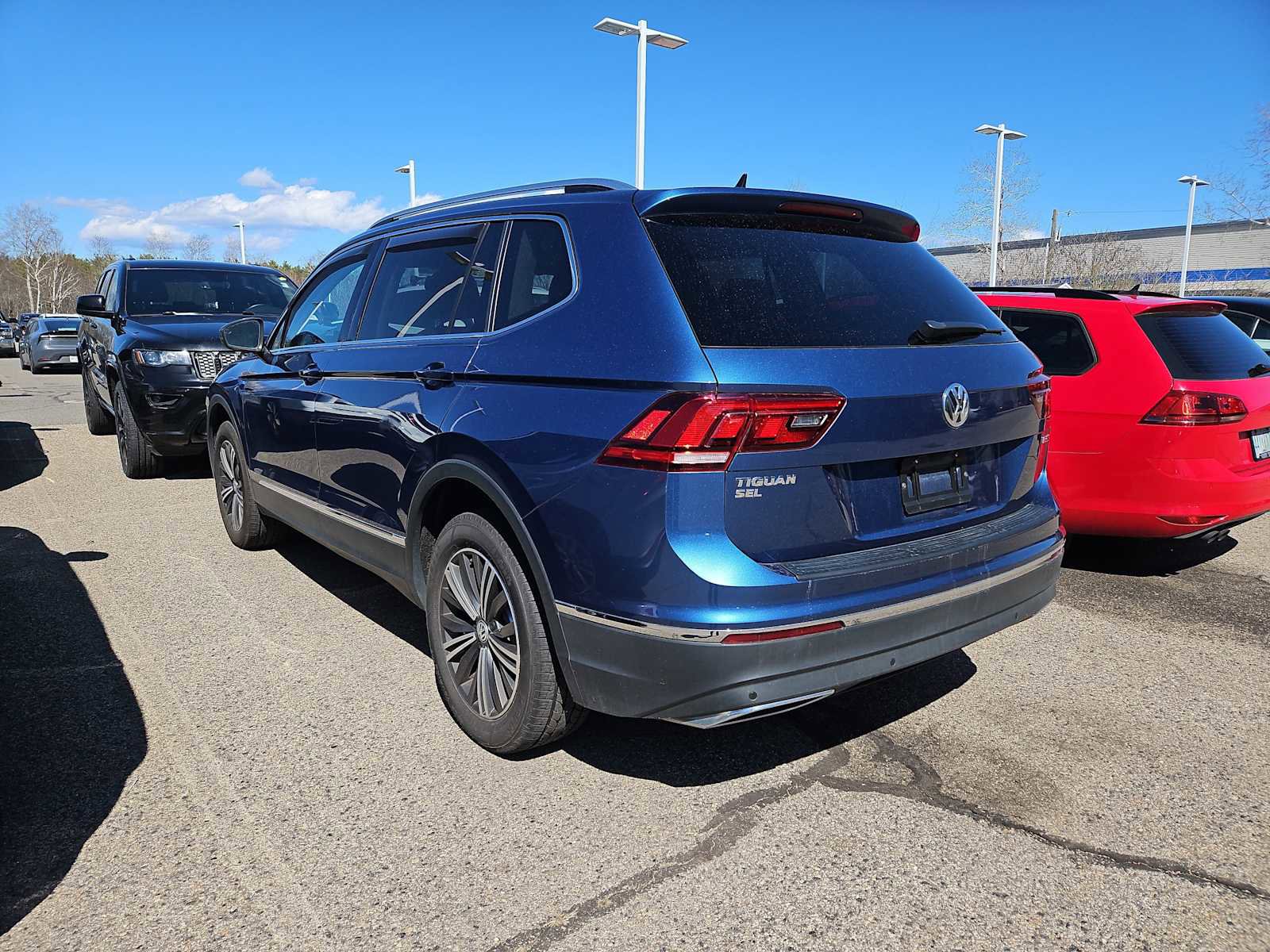 Used 2019 Volkswagen Tiguan SEL AWD/4WD image 3