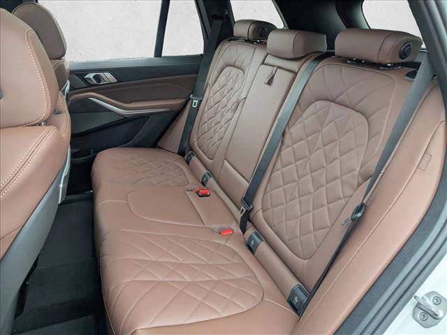 Used 2026 BMW X5 xDrive40i w/ Premium Package AWD/4WD image 16