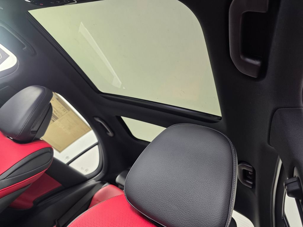 New 2026 Mercedes-Benz C 43 AMG 4MATIC Sedan image 9