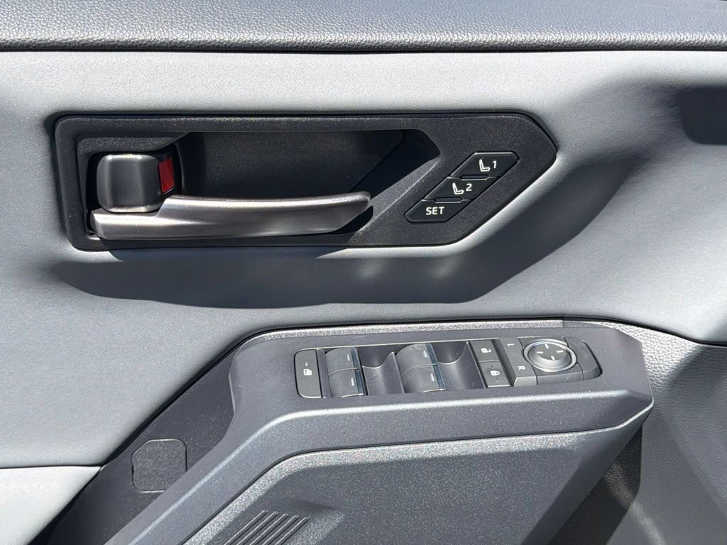 New 2026 Toyota RAV4 XSE AWD/4WD image 20