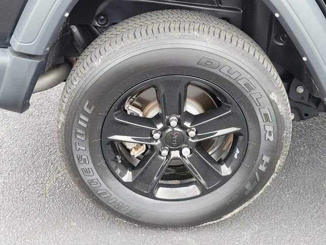 Used 2022 Jeep Wrangler Unlimited Sport image 35