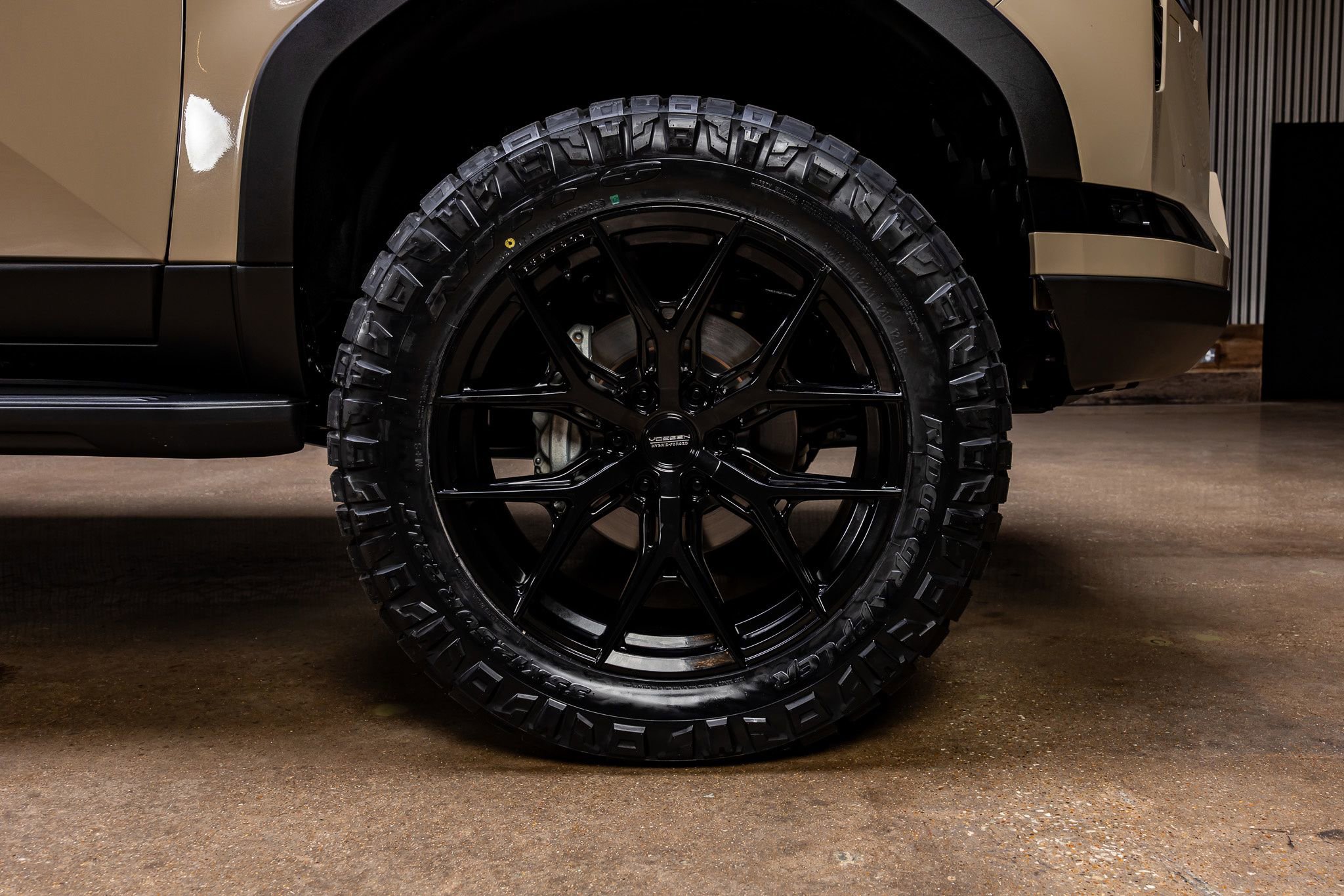 Used 2025 Lexus GX 550 550 Overtrail+ image 12