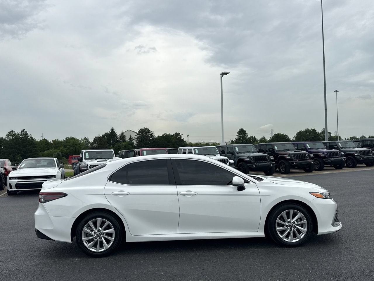 Used 2023 Toyota Camry LE FWD image 2