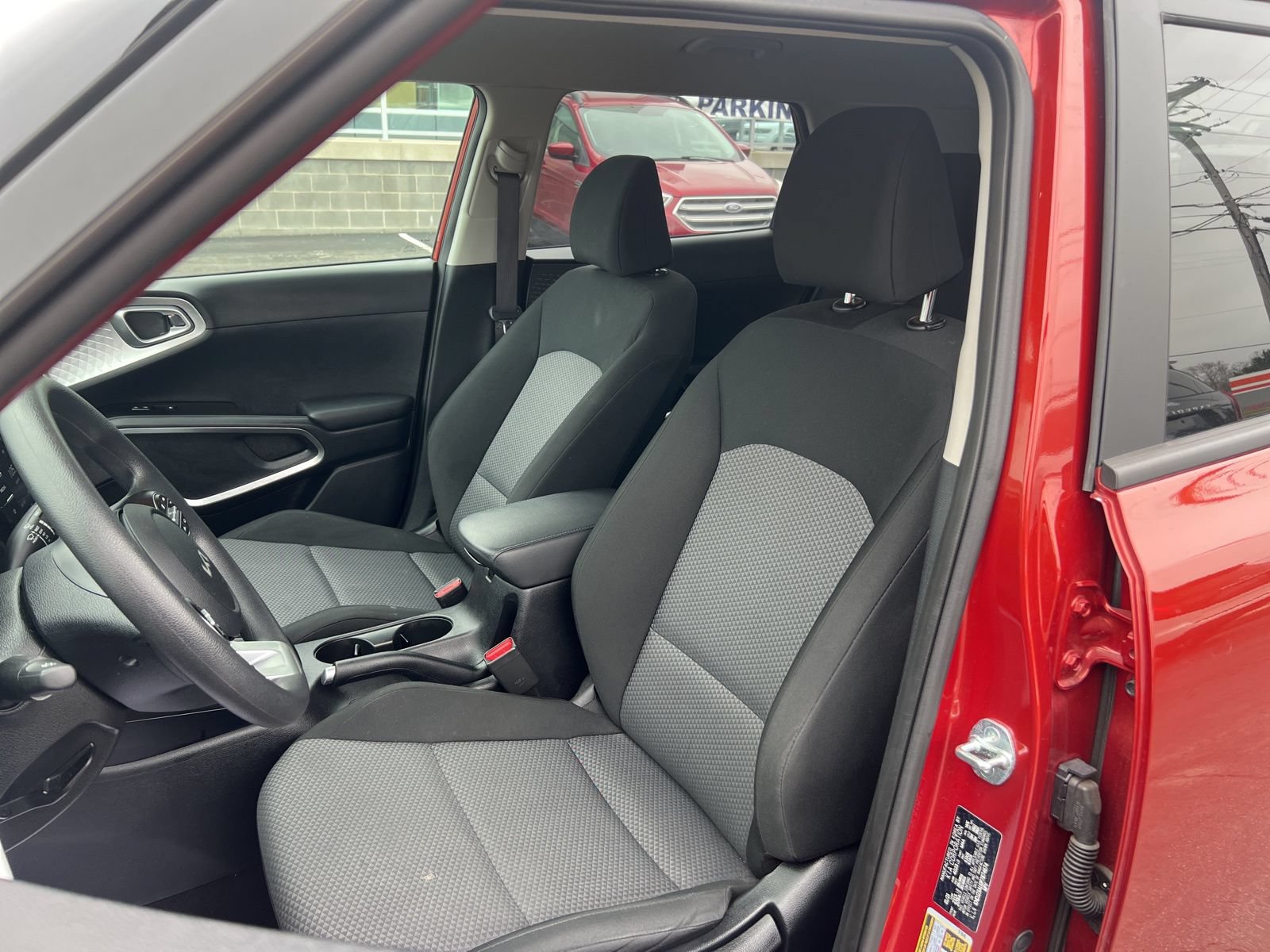 Used 2023 Kia Soul LX FWD image 10