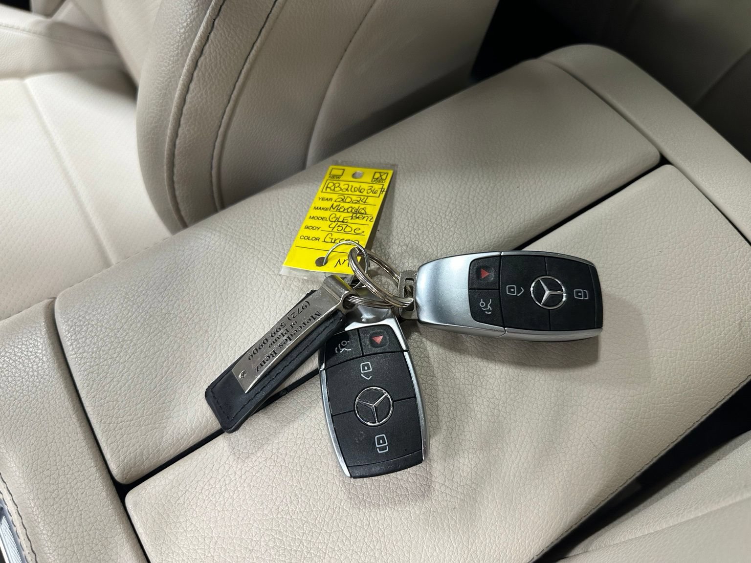 Used 2024 Mercedes-Benz GLE 450e 4MATIC image 31