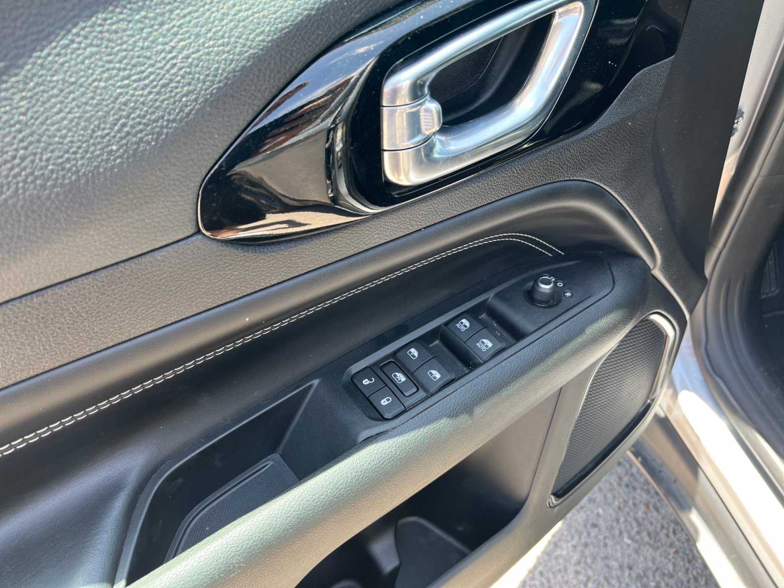 Certified 2022 Jeep Compass Latitude AWD/4WD image 16