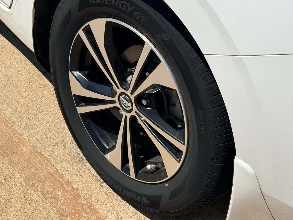Used 2021 Nissan Sentra SV FWD image 8
