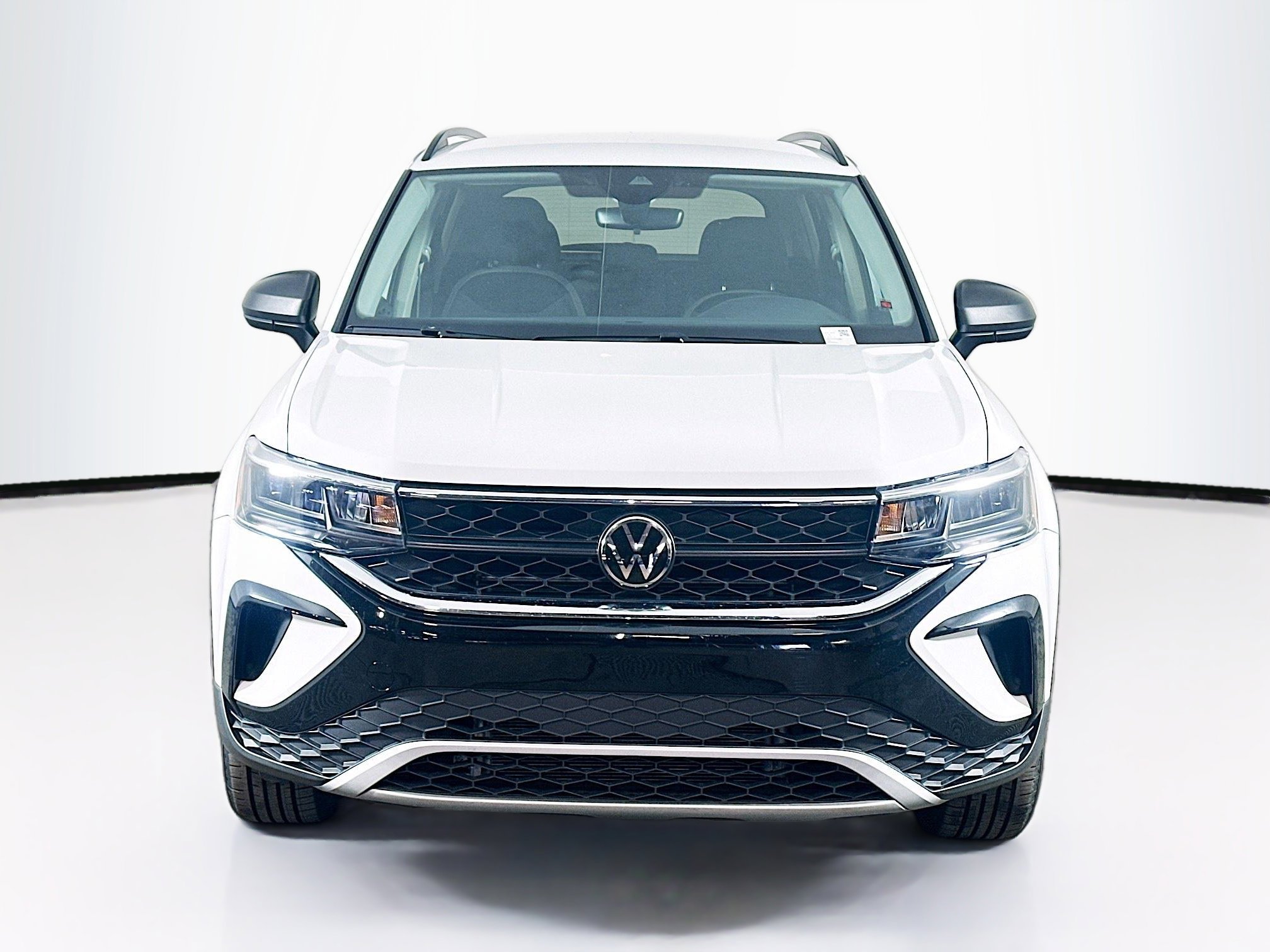 Used 2024 Volkswagen Taos S image 2