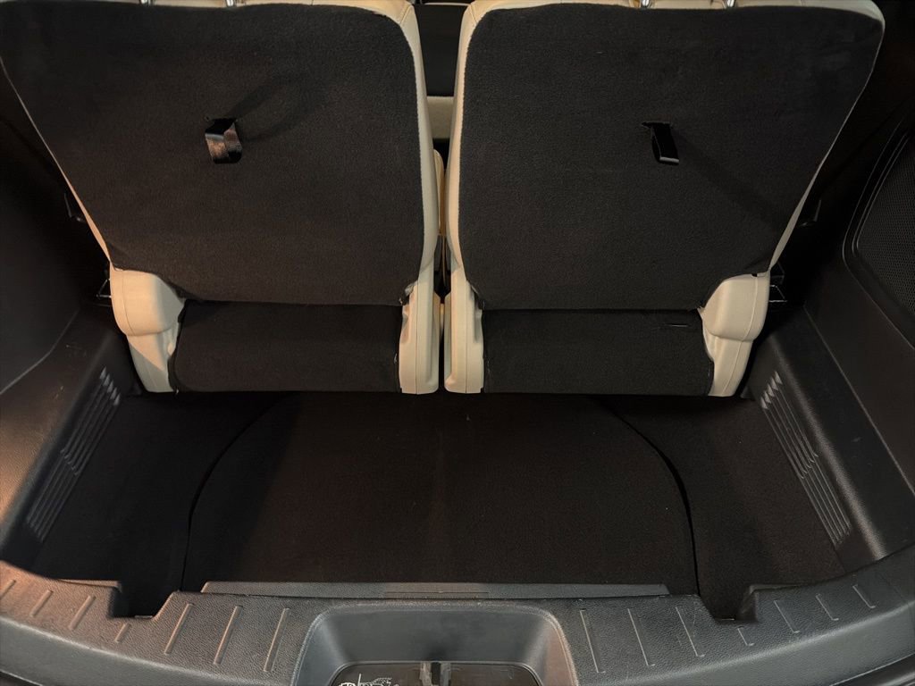 Used 2018 Ford Explorer Limited image 19