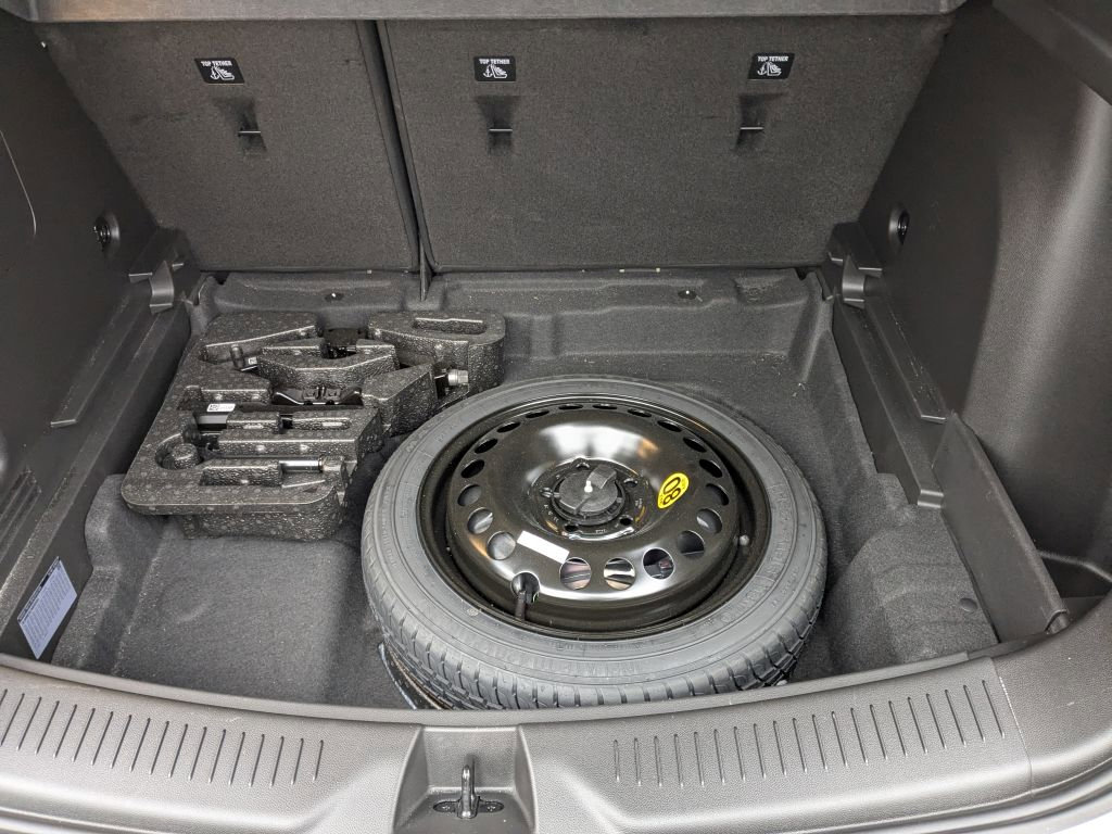 Certified 2022 Buick Encore GX Preferred w/ Cold Weather Comfort Package image 35