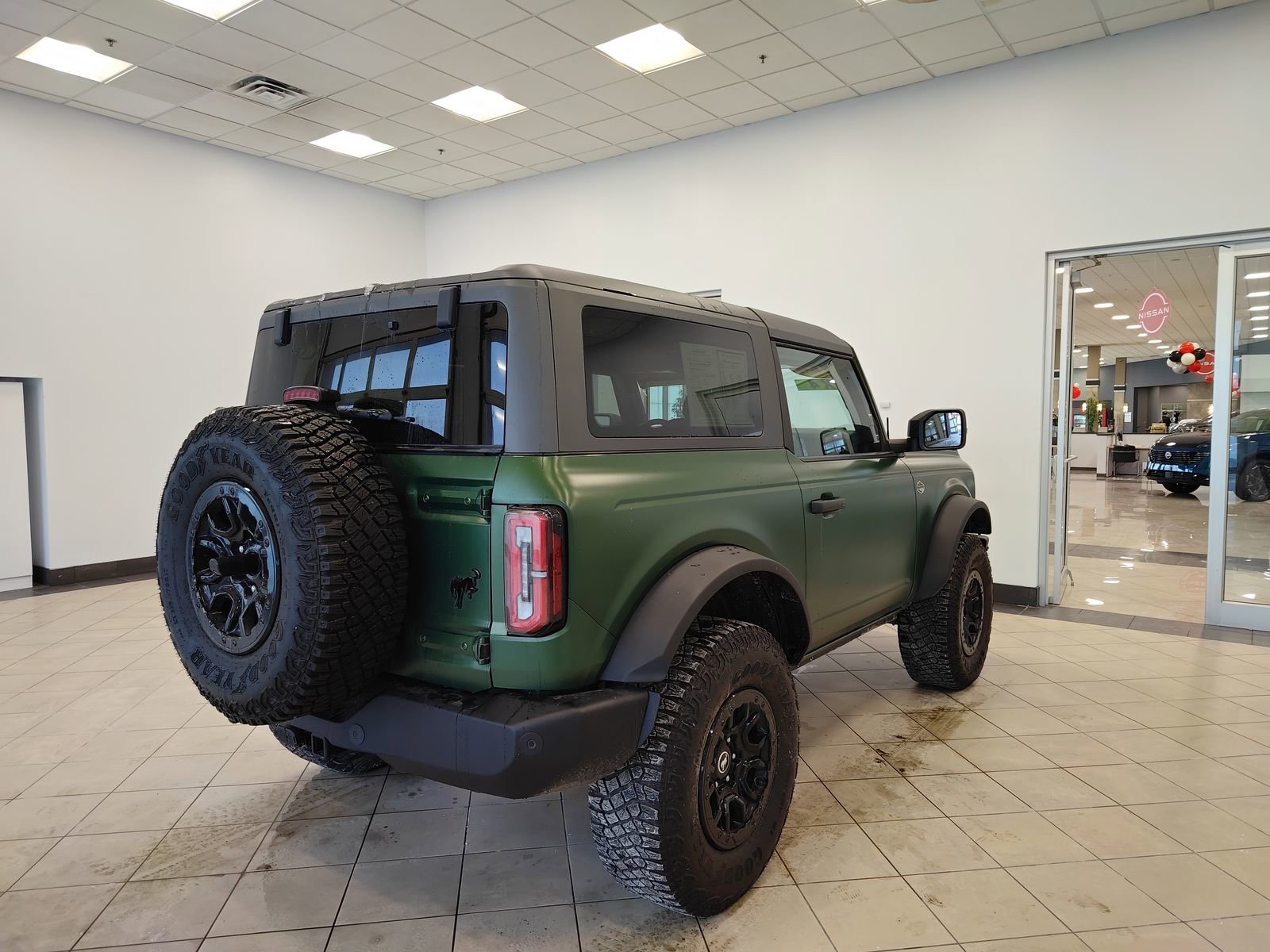 Used 2024 Ford Bronco Wildtrak image 3