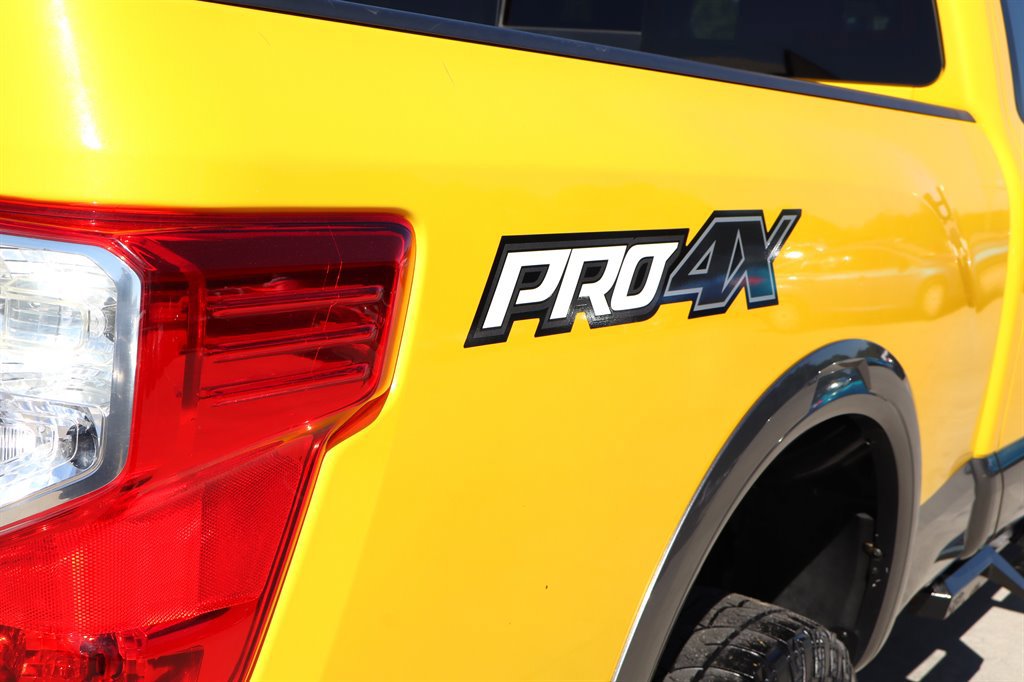 Used 2016 Nissan Titan PRO-4X AWD/4WD image 13