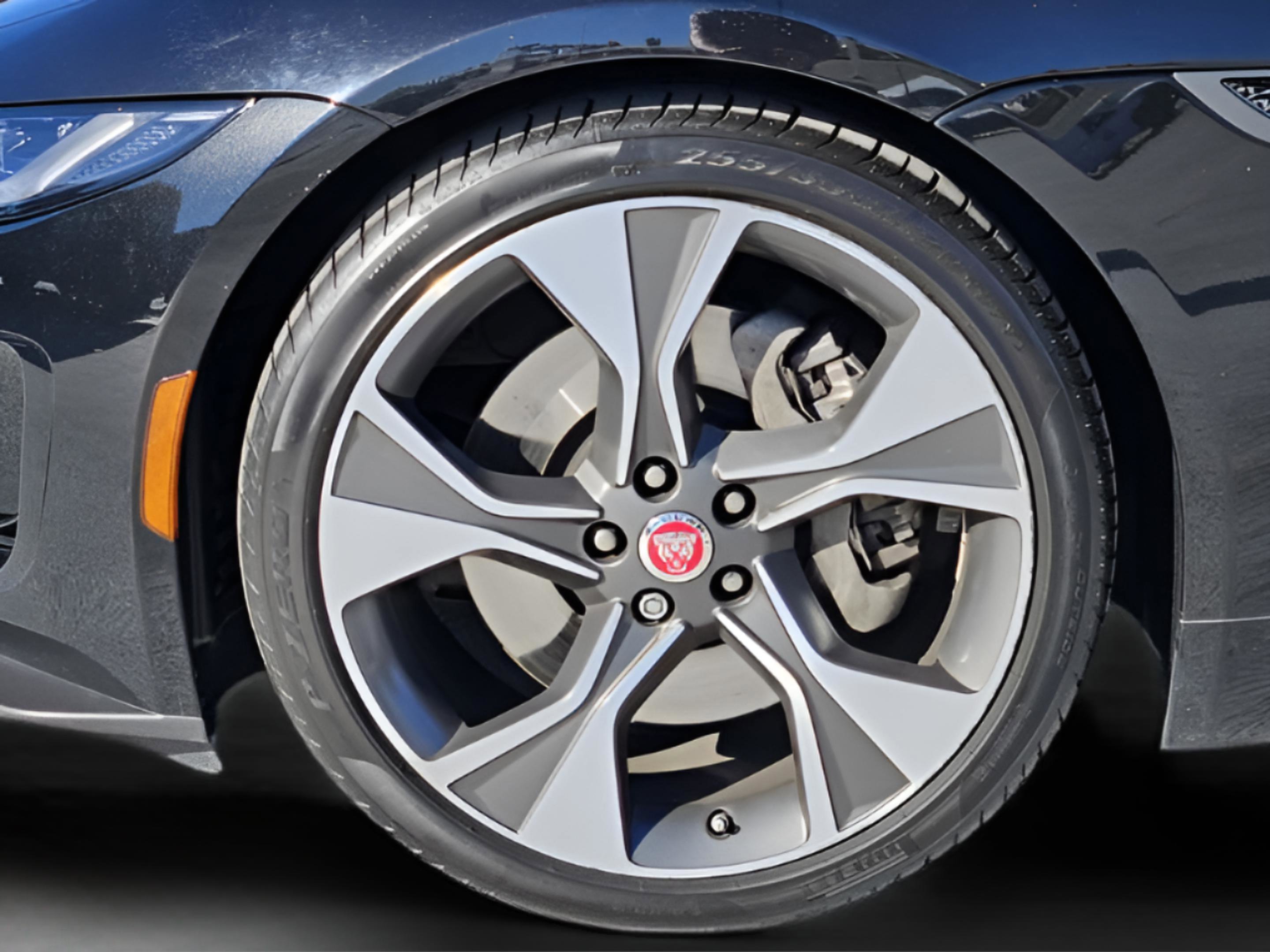 Used 2021 Jaguar F-TYPE First Edition image 11